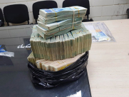 صور: ضبط سائق بحوزته مليون شيقل وسموم في تل ابيب 